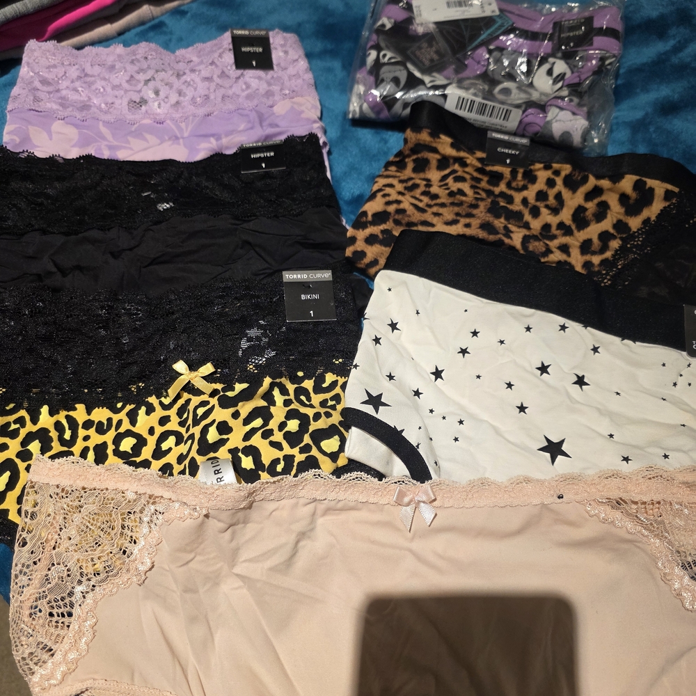 Torrid Lot 7 Pairs - Picture 2 of 9